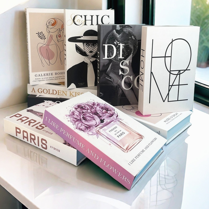 Boîte de rangement de faux liv - Interior Design Yearbook avis et prix