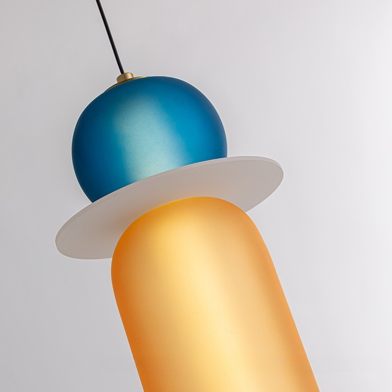 Lampe suspendue en verre color - Interior Design Of Cafe avis et prix